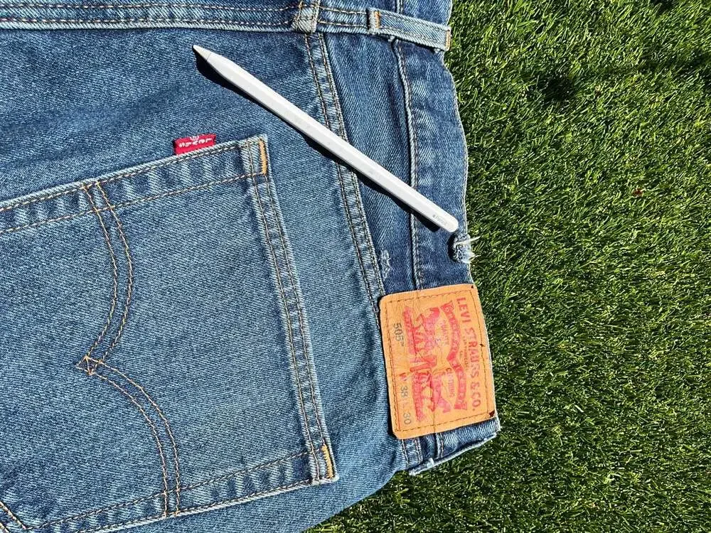 Vintage Levi's 501 Original Fit Medium Wash Denim Jeans Men's 38x30